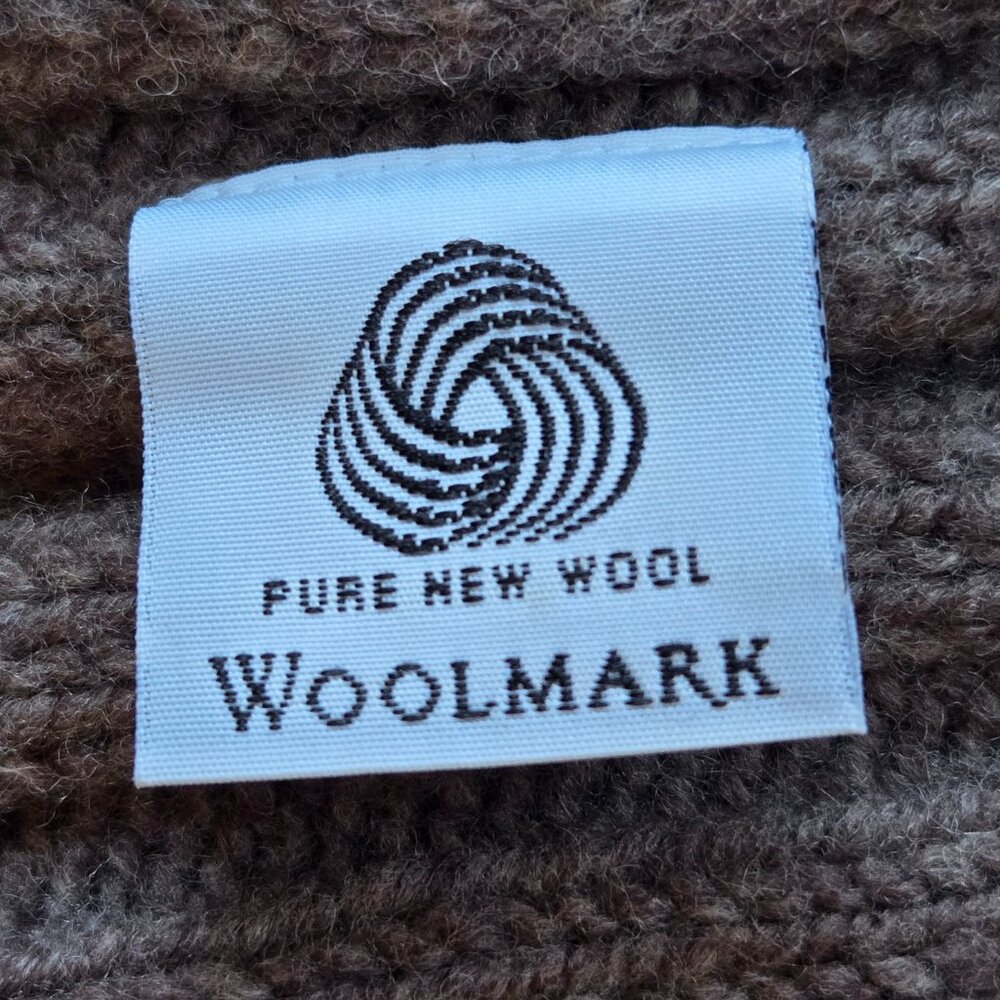 Brown Ribbed Lambswool Scarf made in Ireland - Picture 5 of 9